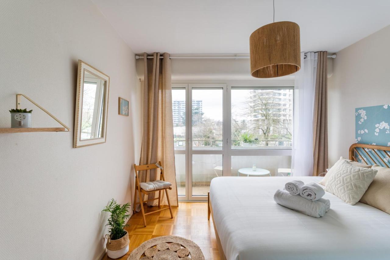 Rosa, Confortable 2 Chambres Avec Parking Dans Le Centre Рен Екстериор снимка